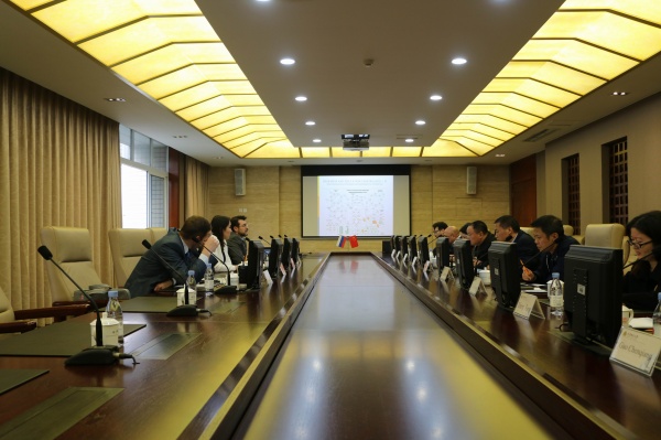 1573579809879012586.jpg 2 我校俄罗斯圣彼得堡国立电信大学座谈.jpg